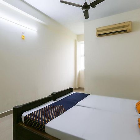 斯波特昂63050卡格客房酒店 Gūduvāncheri 外观 照片